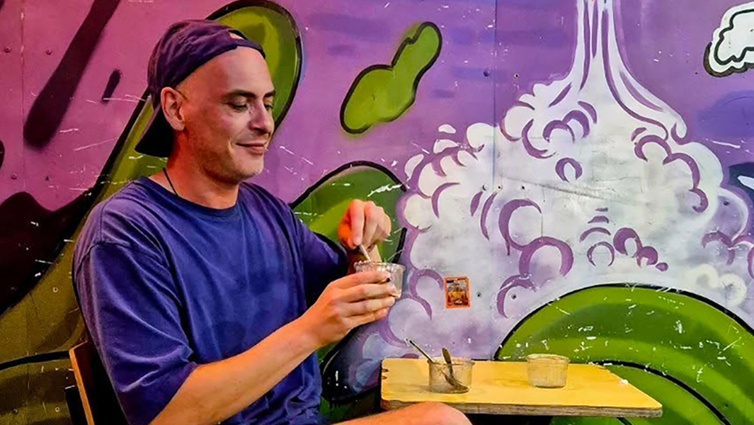 Уехавший из РФ бывший ведущий Первого канала похвастался преимуществом Израиля