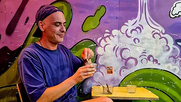 Уехавший из РФ бывший ведущий Первого канала похвастался преимуществом Израиля