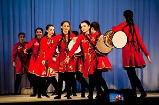 Танцуй, как прадедушка! Секрет молодости от худрука ансамбля «Огни Кавказа»