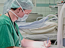 Доплаты медикам освободили от НДФЛ