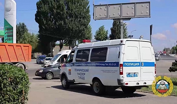 Госавтоинспекторы нашли 6 автомобилей, загрязнявших воздух в Волгограде