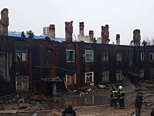 Во Владивостоке во время пожара обрушилась крыша жилого дома
