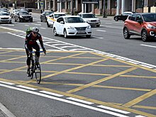 Вафельная разметка появится еще на 17 перекрестках в Москве