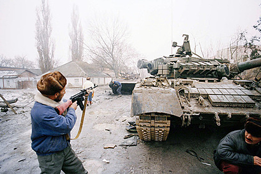 25 лет назад войска вошли в Грозный. Как началась самая страшная битва в истории новой России
