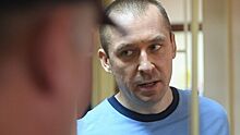 Подругу полковника Захарченко оштрафовали 250 раз за Mercedes