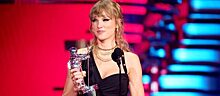 Певица Тейлор Свифт удостоилась премии MTV VMA в главной категории «Видео года»