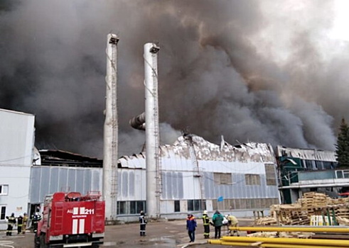 Пожар на складе под Дмитровом полностью потушен