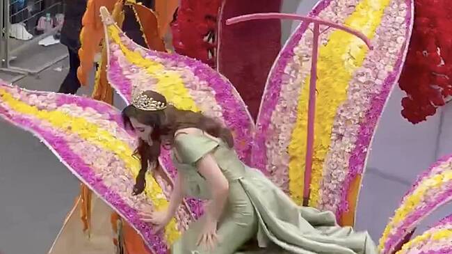 У самой красивой девушки мира случился загадочный приступ