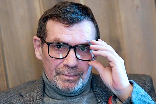 Писатель Павел Басинский - о конкурсе "Доживем до понедельника" и о том, какую роль в жизни каждого играет учитель