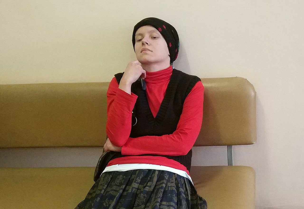 Девушка без документов из Сарова поселилась в пермском монастыре. Нужна помощь в поиске родных