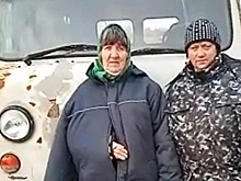 Две рязанских пенсионерки подарили бойцам СВО УАЗ