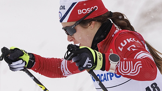 Лыжница Непряева вышла в четвертьфинал спринта на Кубке мира