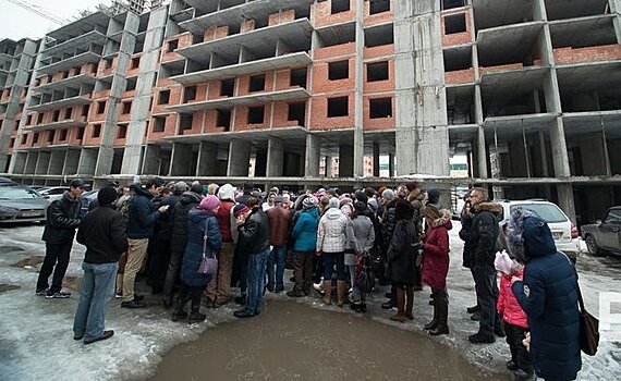Дольщики "лишних" этажей "Золотой середины" получат квартиры за счет республики