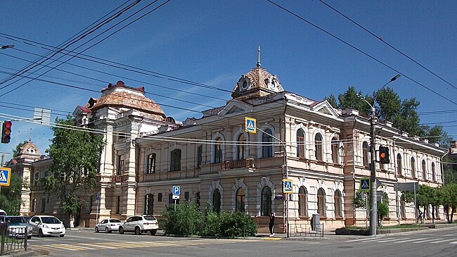 Традиции проектирования и строительства в России на примере создания Первой женской гимназии в Чите