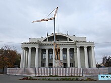 В ноябре снесут колонны саратовского оперного театра. Журналистам показали нынешнее состояние здания   