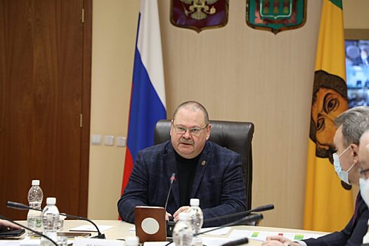 Мельниченко потребовал взять на контроль контрактацию ремонта автодорог