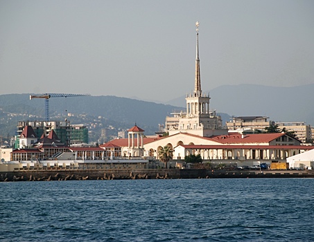 Эвакуация с пляжей Сочи. Что происходит в курортном городе