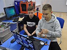 ГК "МетроМакс" поможет школьникам изучать информационные технологии