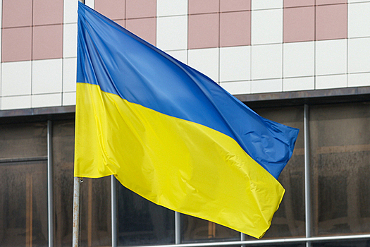 «Душить украинцев по лекалам Трампа»: на Украине переживают за решение Западе о силовом возврате украинцев на родину