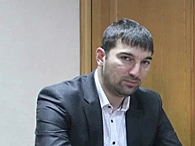 Сотни человек приехали на похороны Эльджаркиевых