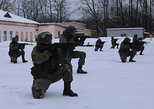 На Камчатке прошла тренировка по отражению нападения условного противника на штаб объединения