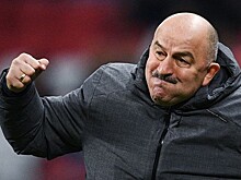 Ургант запустил флешмоб в поддержку Черчесова
