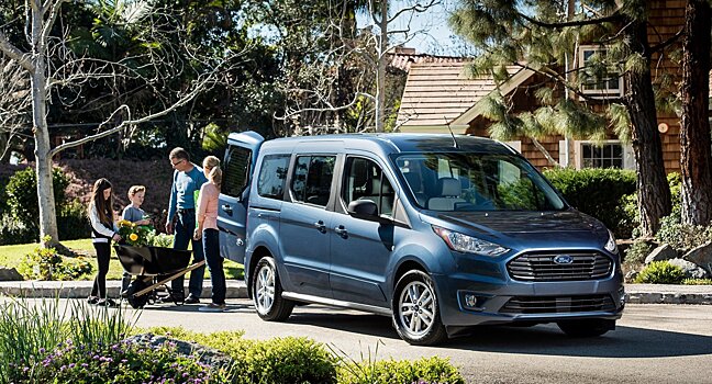 Стильный и комфортный фургончик: Ford Transit Connect Wagon