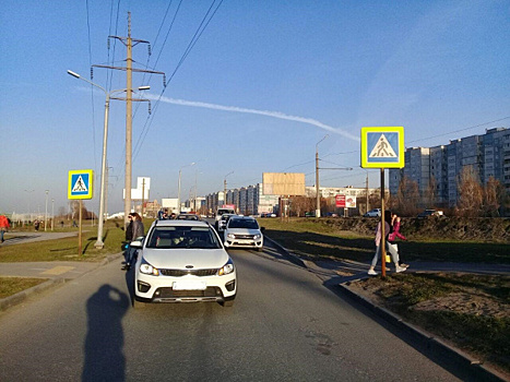 В Тольятти на переходе под колеса легковушки попал ребенок на самокате