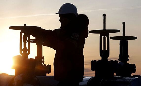 Цена на нефть впервые с марта превысила $46