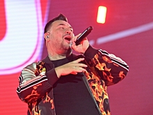 «Актеры плачут!»: Сергей Жуков о своем театральном дебюте в мюзикле