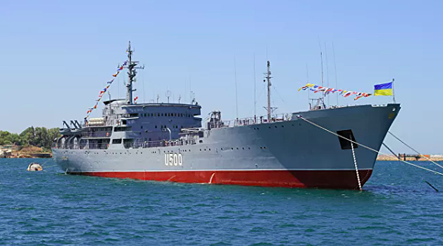 Что известно об устроившем провокацию корабле Украины
