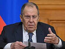 В свитере Лаврова разглядели вызов всему миру