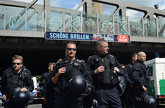 Грузовик протаранил толпу в Германии: есть жертвы