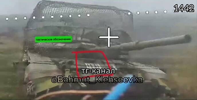 Появились кадры поражения танков ВСУ в Предтечино и Ступочках