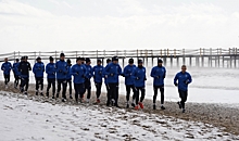 Футболисты «Ротора» тренируются на сборах в Турции под «журчание воды»