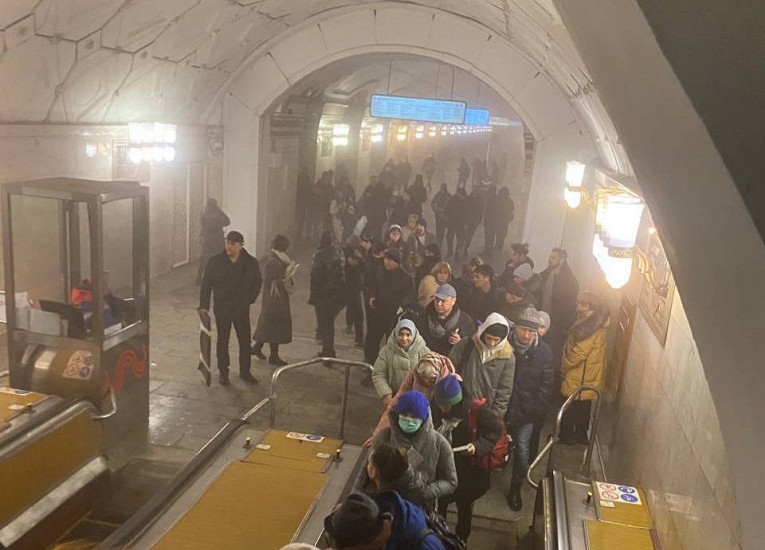 В Москве произошло задымление на станции метро «Спортивная»