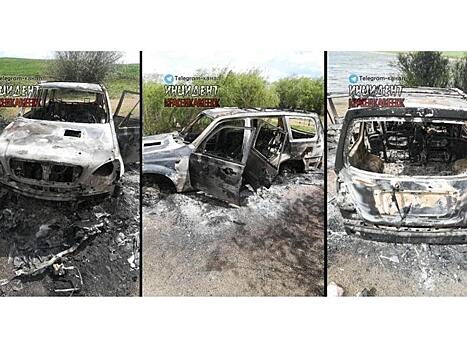 Трое рыбаков чуть не сгорели в машине после взрыва двигателя недалеко от Краснокаменска