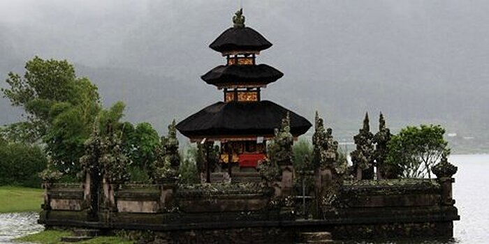 Власти Бали откроют три "зеленые" зоны для приема иностранных туристов