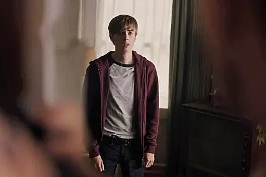 Убившего свою мать актера «Ривердейла» приговорили к пожизненному заключению