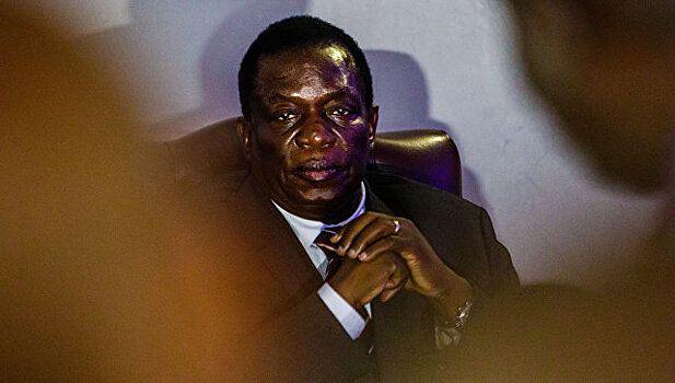 Лавров проводит в Хараре встречу с президентом Зимбабве