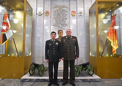 Военная делегация из Китая посетила Военную академию Генерального штаба ВС РФ