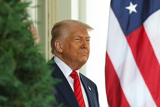 Пентагон прекратил поставки военной помощи Украине без одобрения Трампа