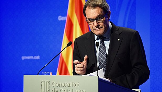 Суд на два года запретил экс-главе Каталонии занимать госдолжности