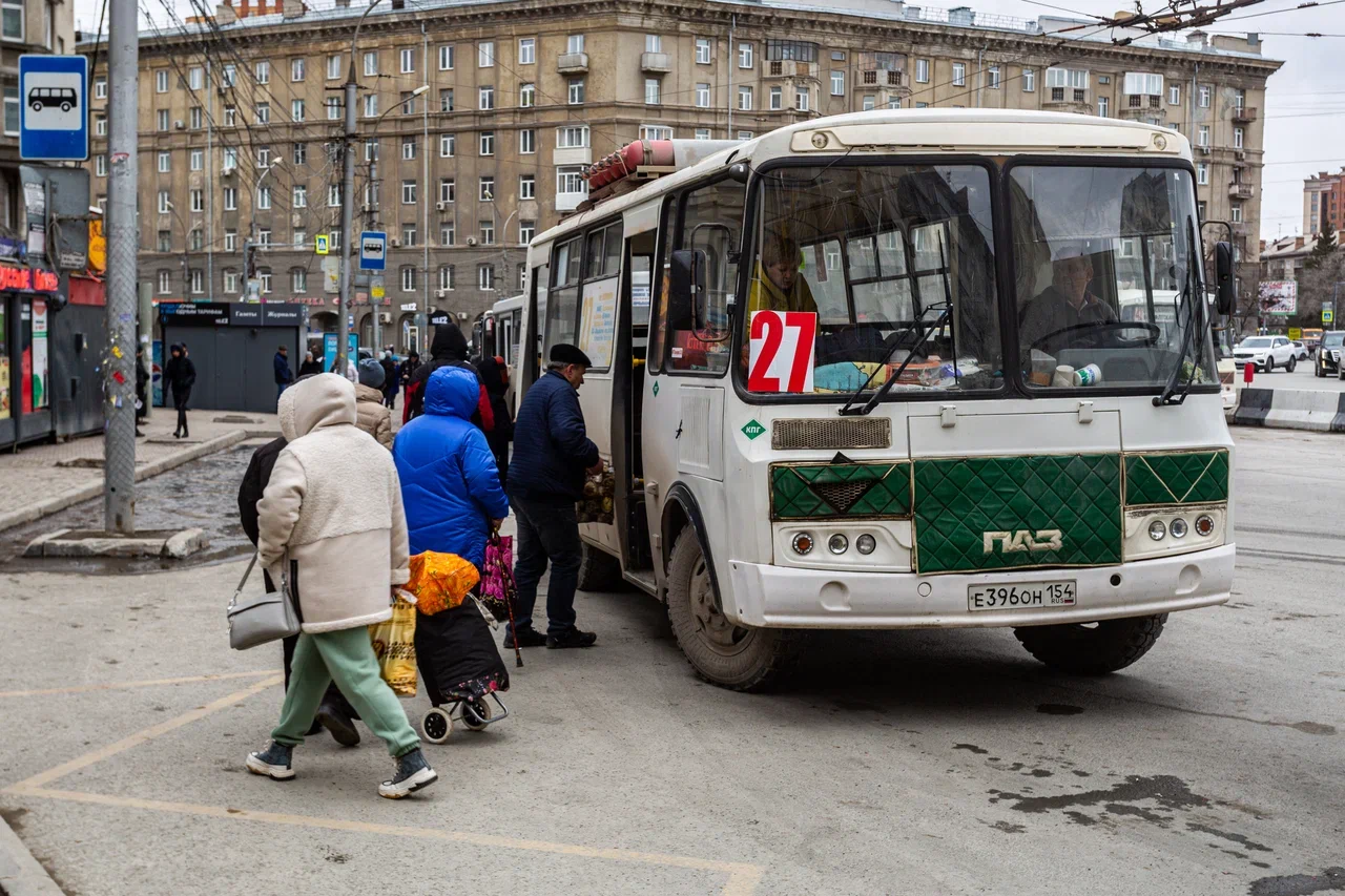 В Новосибирской области вышли на линии первые дачные автобусы