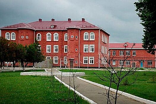 Тюремщики заплатят за пытки подростков в туалете