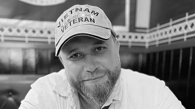 Военкора Зуева посмертно наградили орденом Мужества