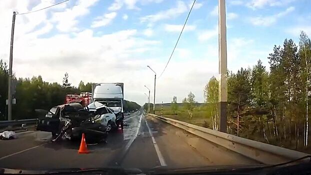 Появились новые подробности смертельной аварии на костромском путепроводе