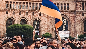 В Армении протестующие перекрыли ведущую в Иран трассу