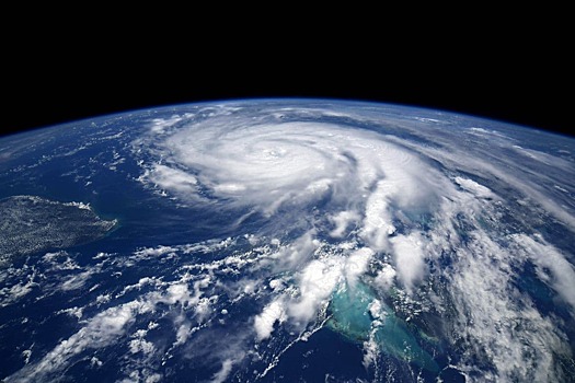 Надвигающийся на США разрушительный ураган засняли с МКС