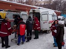 Спасатели переправили через Волгу в Самару женщину с травмой черепа